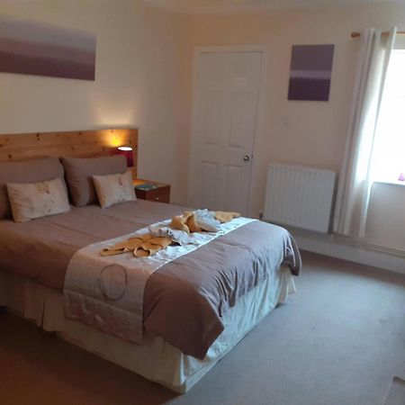 Hogwarts Bed And Continental Breakfast Vila Sheerness Quarto foto
