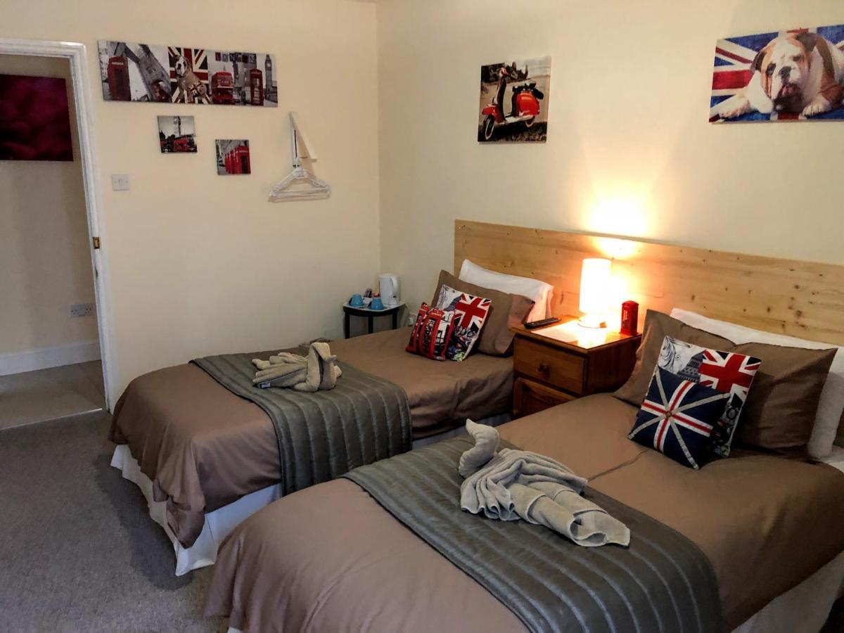 Hogwarts Bed And Continental Breakfast Vila Sheerness Quarto foto