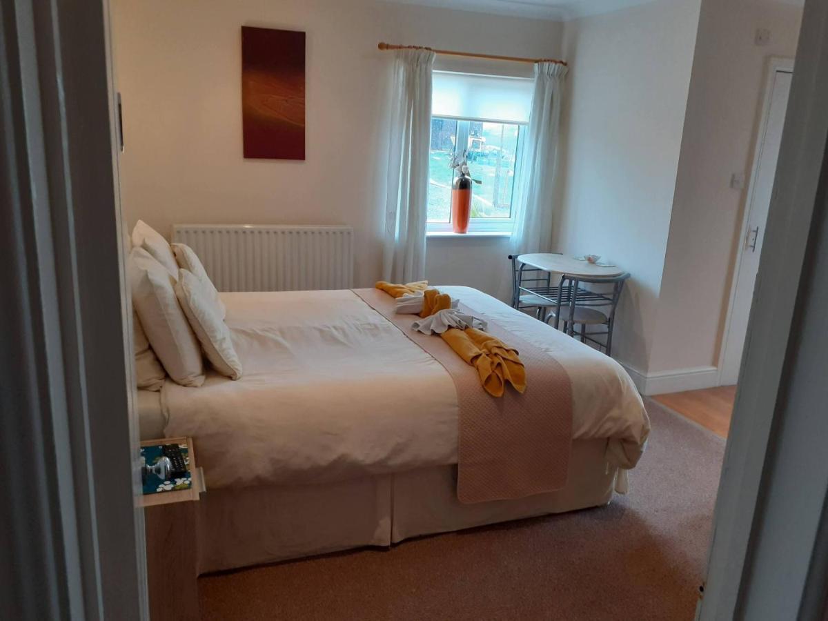 Hogwarts Bed And Continental Breakfast Vila Sheerness Quarto foto